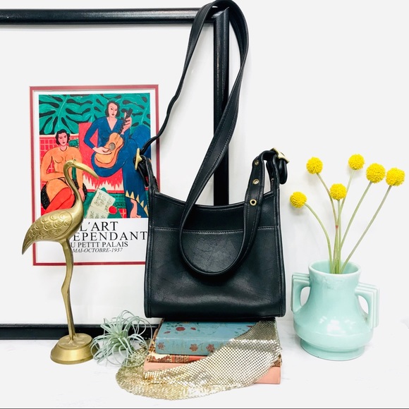 Vintage Coach - Picture 1 of 12